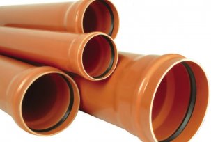 How to install a plastic sewer pipe with a diameter of 150 mm