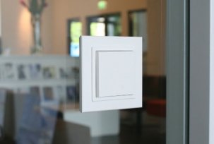 How to connect and configure a proximity light switch