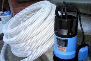 Based on what parameters to choose a hose for the drainage pump