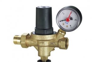 Make-up valves for heating systems