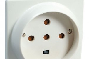 How to connect a three-phase outlet with your own hands - connector designs