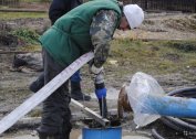 How to clean the well yourself from sand and silt