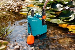 What does a dirty water drainage pump consist of and how does it work?