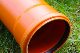 How to install a plastic sewer pipe with a diameter of 200 mm