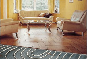 Do-it-yourself laying of a parquet board on a warm floor