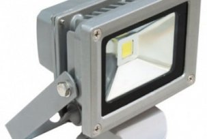 Ways to connect motion sensors to LED spotlights