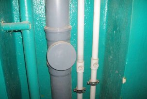 Operation and maintenance of sewer risers in an apartment building